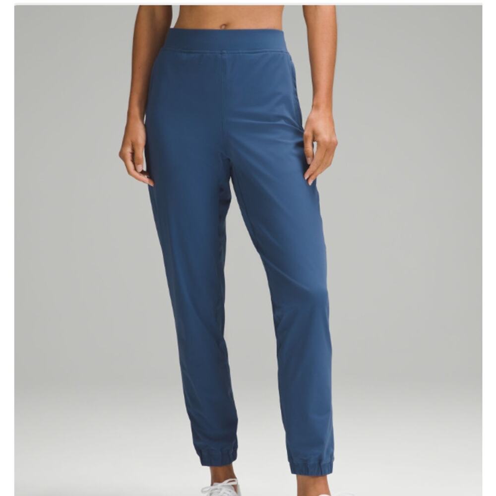lululmeon Adapted State HighRise Jogger Full Length Pitch Blue Size 10